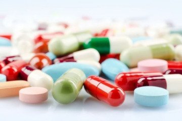 صنایع دارویی کشور به شدت با مشکل نقدینگی مواجه هستند
