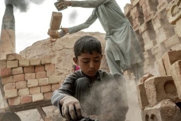 بیش از ۱۶۰ میلیون کودک در جهان گرفتار کار اجباری هستند
