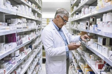 خلف وعده تامین اجتماعی در پرداخت مطالبات داروخانه‌ها